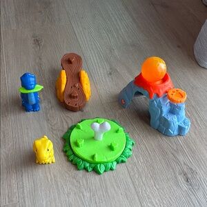 Fisher Price Little People Dinosaur